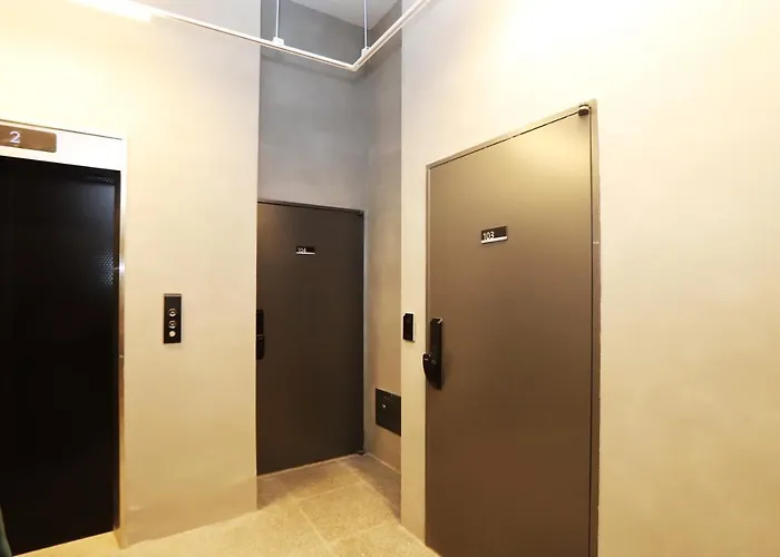Appartement J Garden Myeongdong Station *