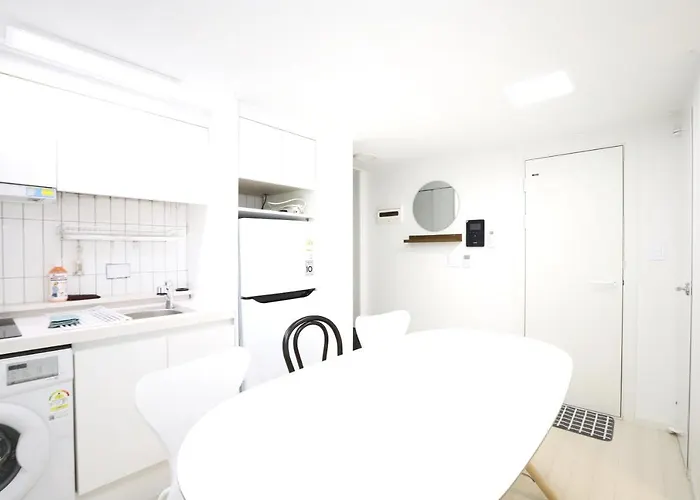 J Garden Myeongdong Station Appartement