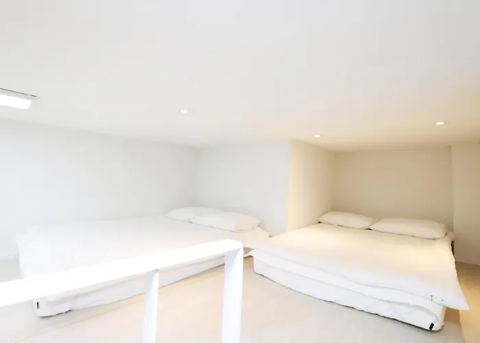 J Garden Myeongdong Station Appartement *