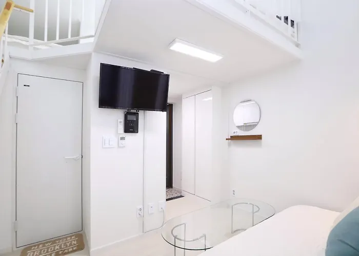 J Garden Myeongdong Station Appartement