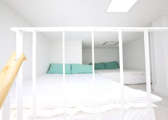 Appartement J Garden Myeongdong Station