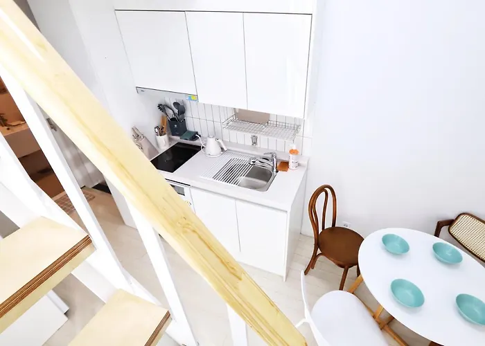 Appartement J Garden Myeongdong Station